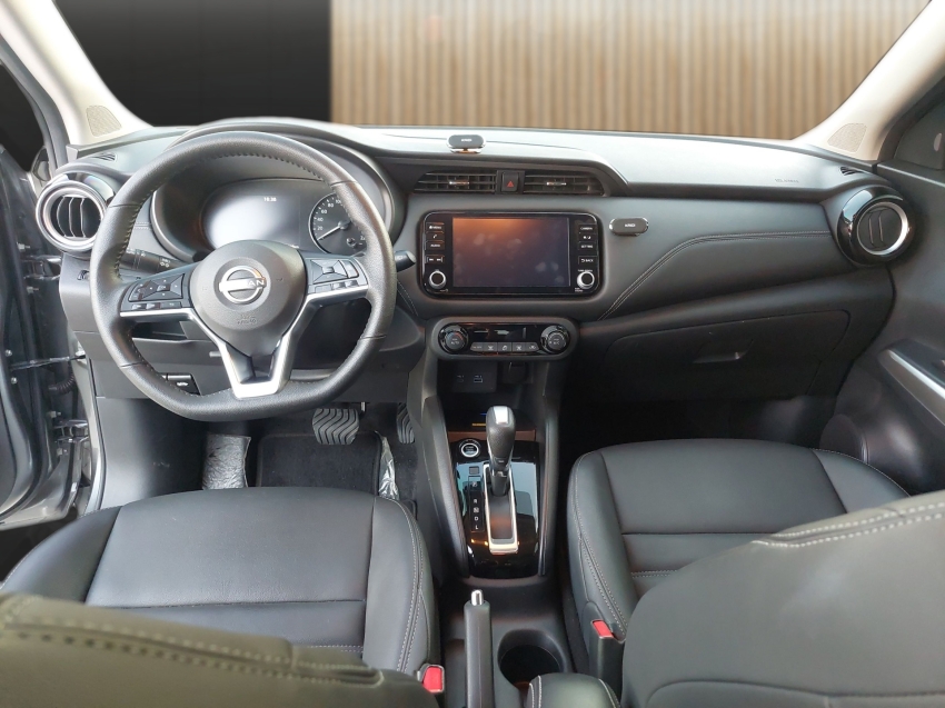 nissan kicks 1.6 16v flexstart exclusive xtronic flex 4p automatico 2024