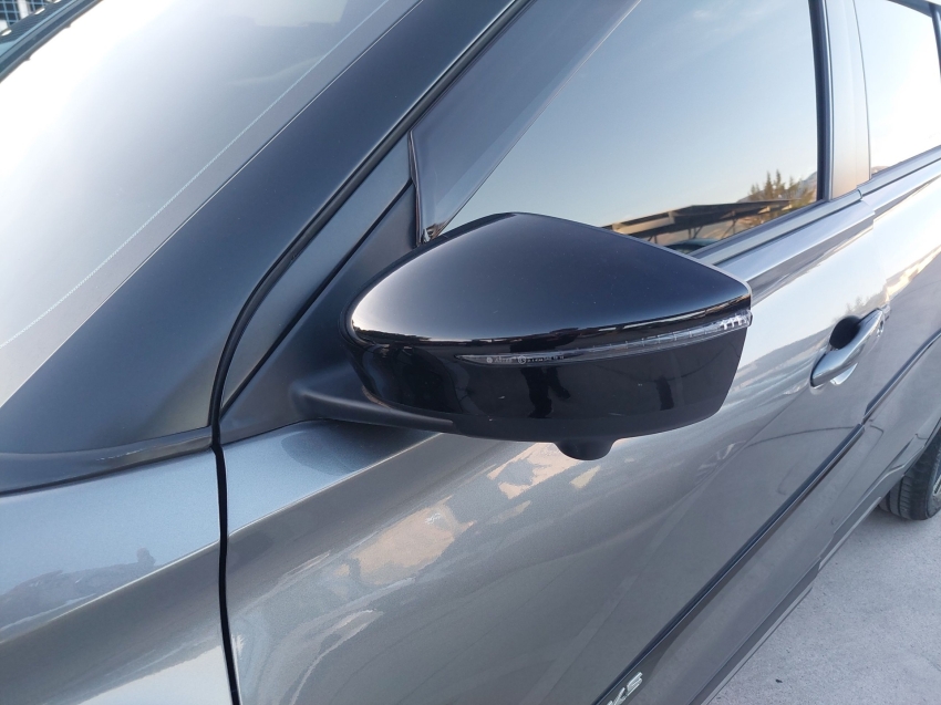 nissan kicks 1.6 16v flexstart exclusive xtronic flex 4p automatico 2024
