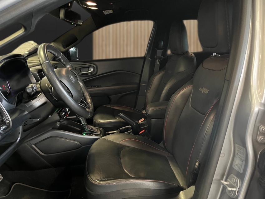 fiat toro 2.0 16v turbo diesel ultra 4wd at9 4p automatico 20226