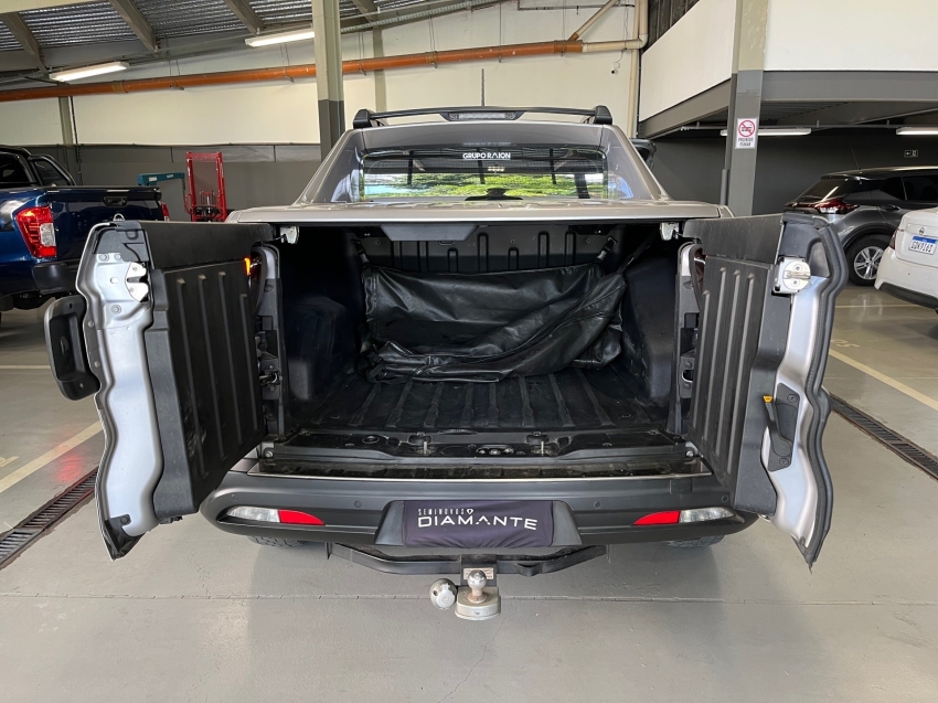 fiat toro 2.0 16v turbo diesel ultra 4wd at9 4p automatico 202211