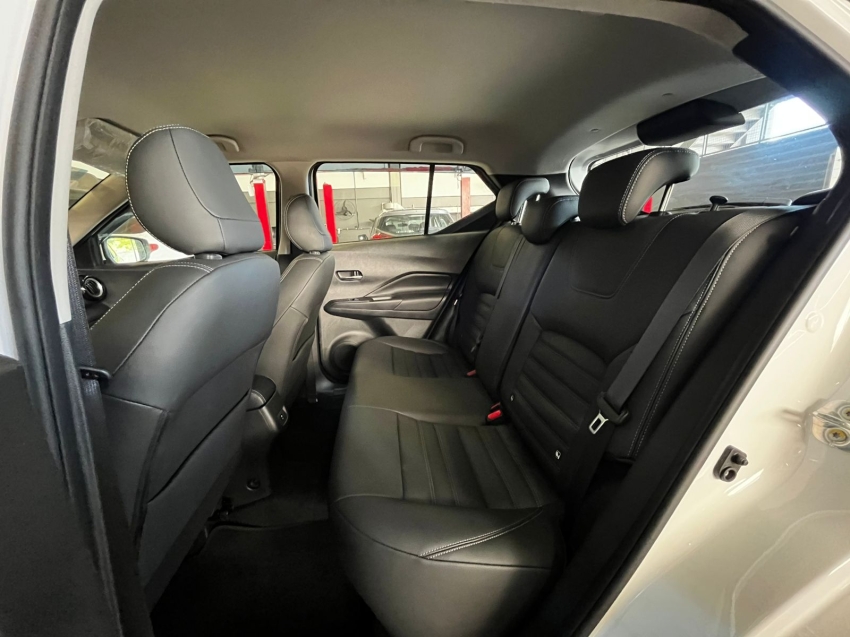 nissan kicks play 1.6 16v flexstart advance plus xtronic flex 4p automatico 20256