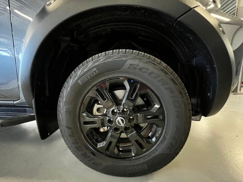 nissan frontier 2.3 16v turbo diesel attack cd 4x4 automatico 2.2 4p 202516