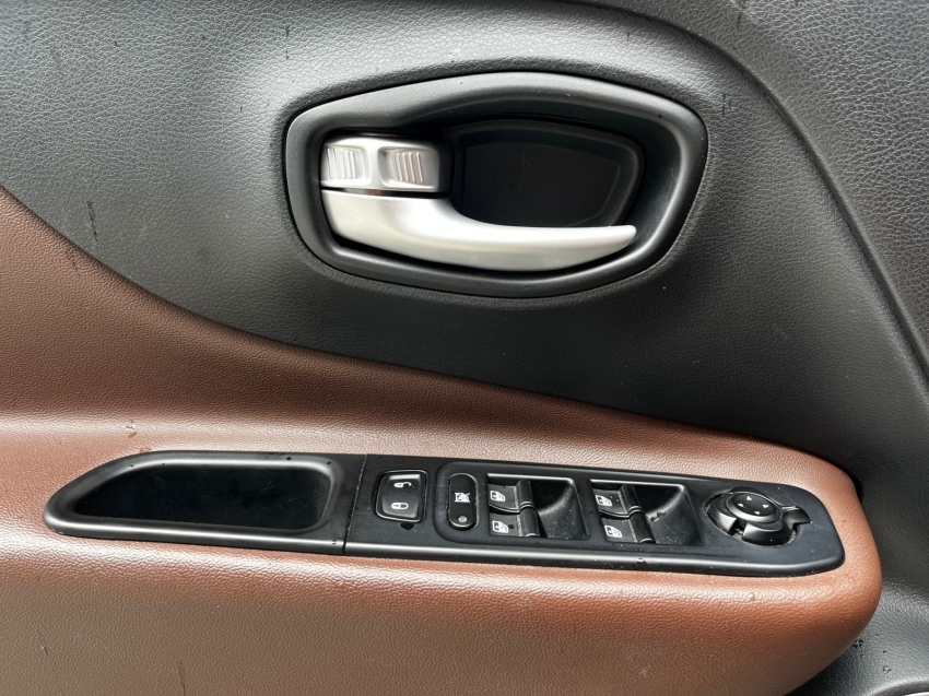 jeep renegade 1.3 t270 turbo flex longitude at6 4p automatico 202211