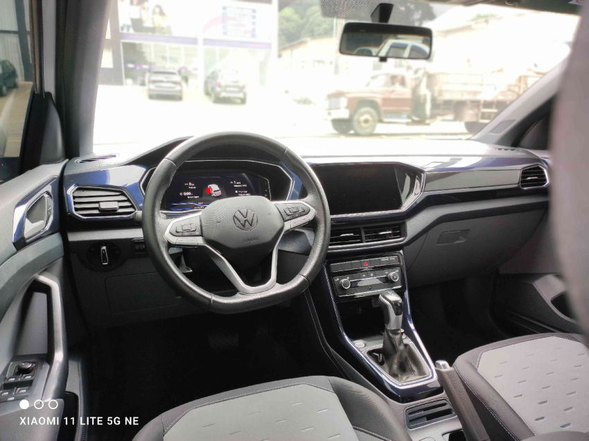 volkswagen t-cross 1.0 200 tsi total flex comfortline automatico 4p 2022