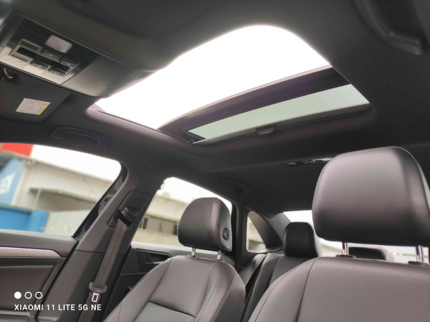 volkswagen jetta 1.4 250 tsi total flex r-line tiptronic 2019