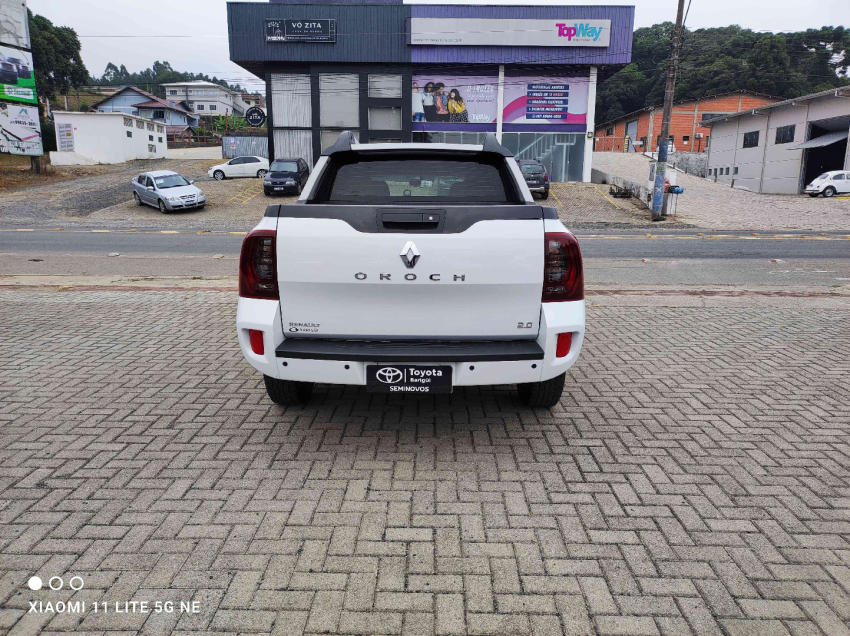 oroch dynamique 2.0 16v flex aut