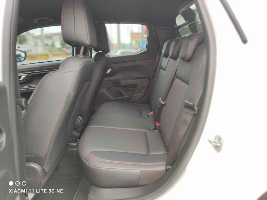fiat strada 1.0 turbo 200 flex ultra cd cvt 4p automatico 2025