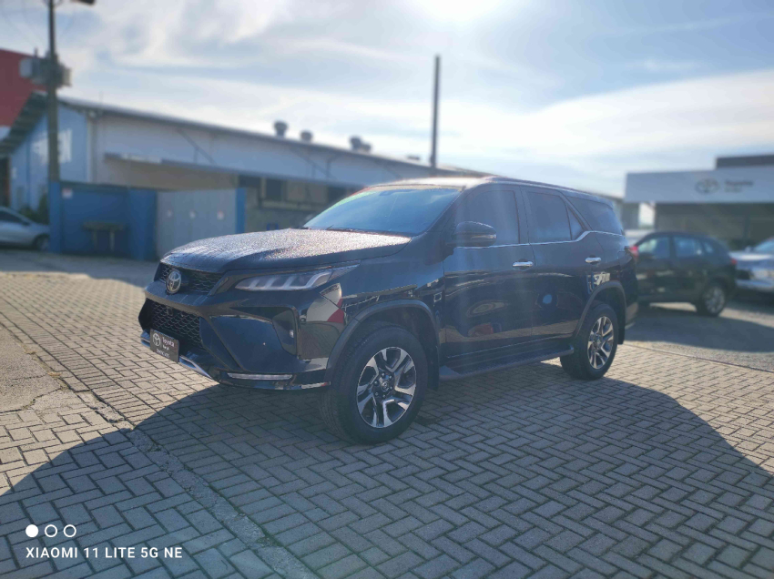hilux sw4 2.8 d-4d turbo diesel diamond 7l