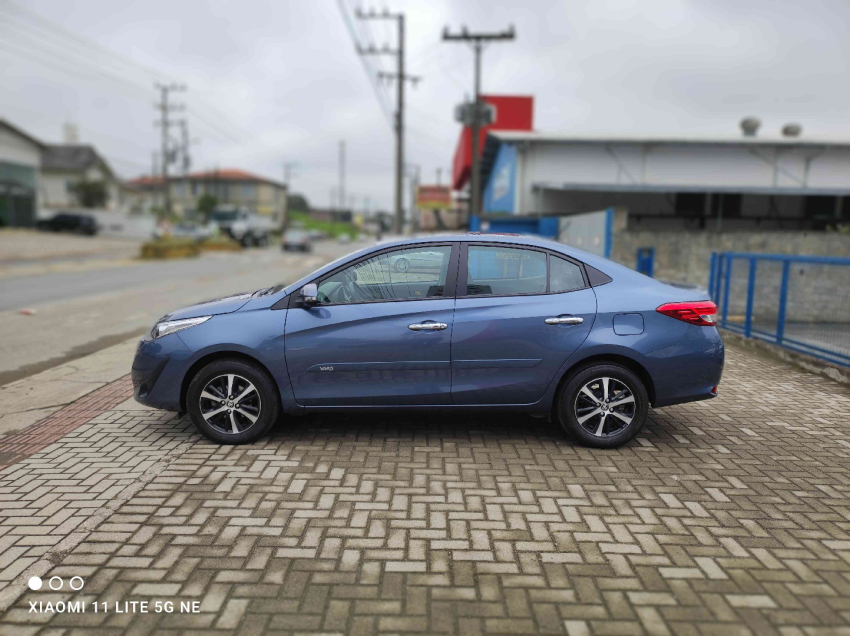 toyota yaris 1.5 16v flex sedan xls multidrive 4p automatico 2019