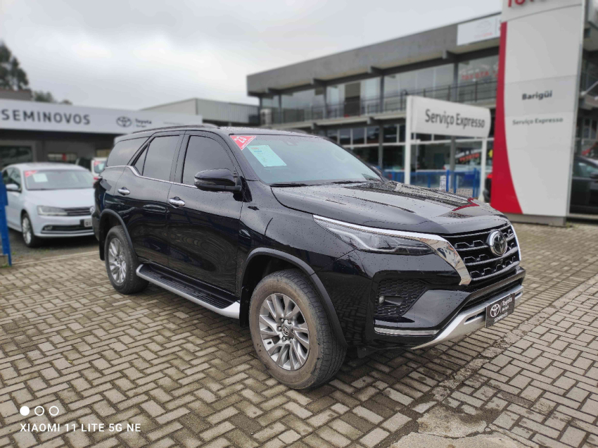 toyota hilux sw4 2.8 d-4d turbo diesel srx 7l 4x4 automatico 5p 2023