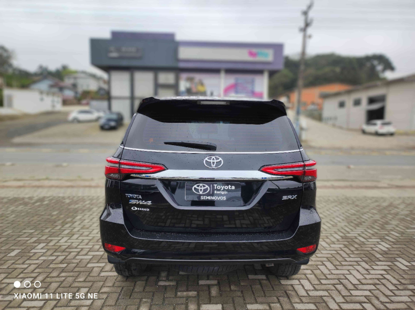 toyota hilux sw4 2.8 d-4d turbo diesel srx 7l 4x4 automatico 5p 2023