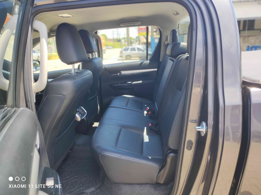 toyota hilux 2.8 d-4d turbo diesel cd srv 4x4 automatico 4p 20239