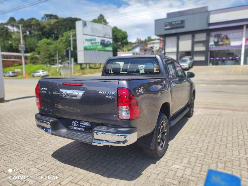 toyota hilux 2.8 d-4d turbo diesel cd srv 4x4 automatico 4p 20234