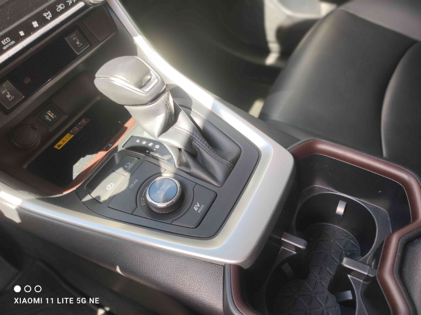 toyota rav4 2.5 vvt-ie hybrid sx connect awd cvt hibrido 5p automatico 202414