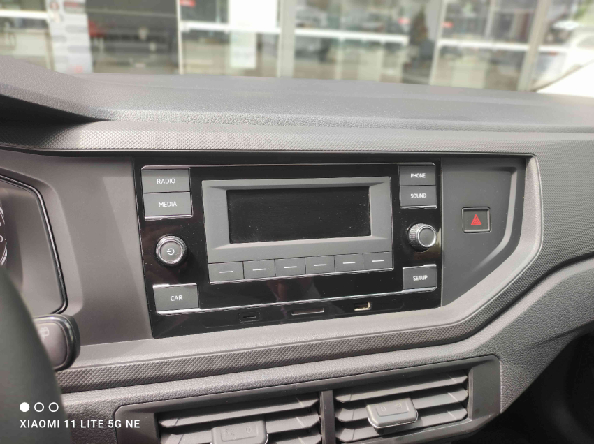 volkswagen polo 1.0 mpi track manual flex 5p 202411