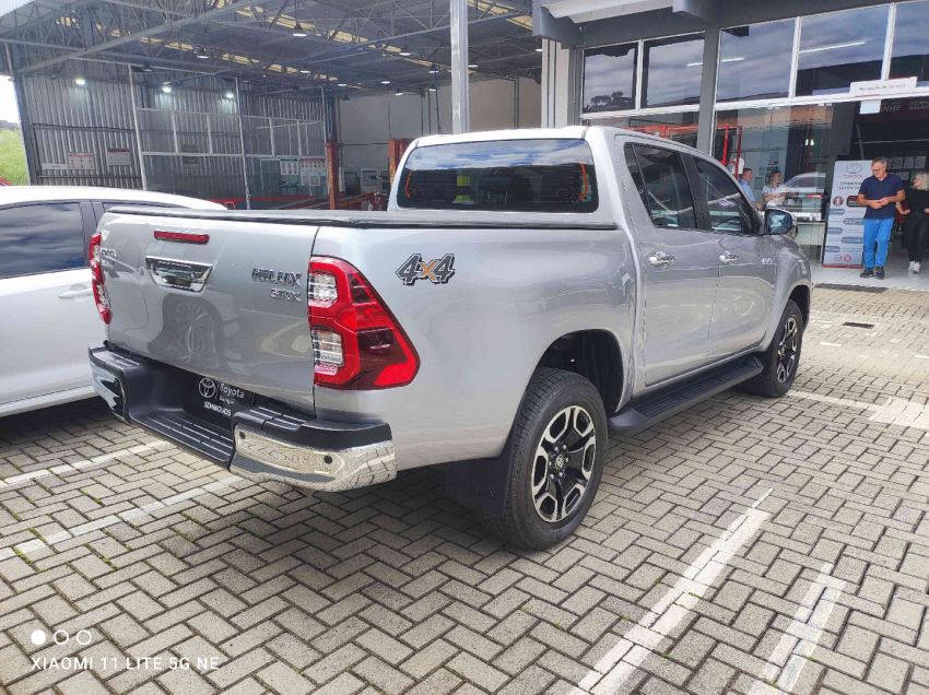 toyota hilux 2.8 d-4d turbo diesel cd srx 4x4 automatico 4p 20234