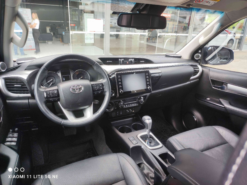 toyota hilux 2.8 d-4d turbo diesel cd srx 4x4 automatico 4p 20237