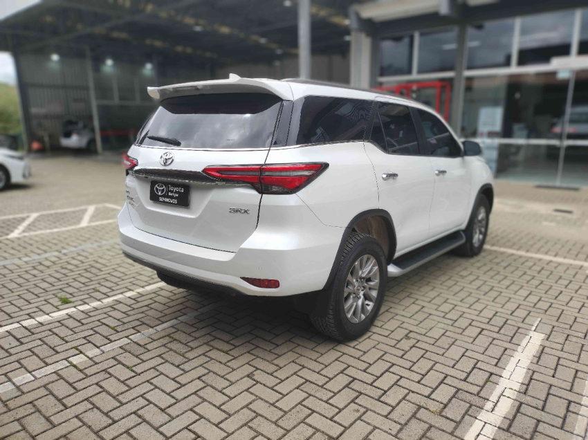 toyota hilux sw4 2.8 d-4d turbo diesel srx 4x4 automatico 5p 20244