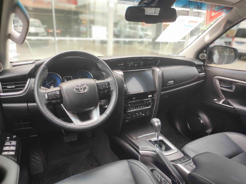 toyota hilux sw4 2.8 d-4d turbo diesel srx 4x4 automatico 5p 20249