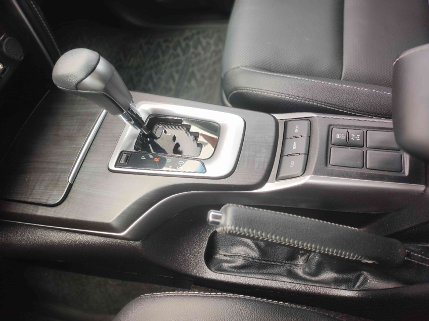 toyota hilux sw4 2.8 d-4d turbo diesel srx 4x4 automatico 5p 202414