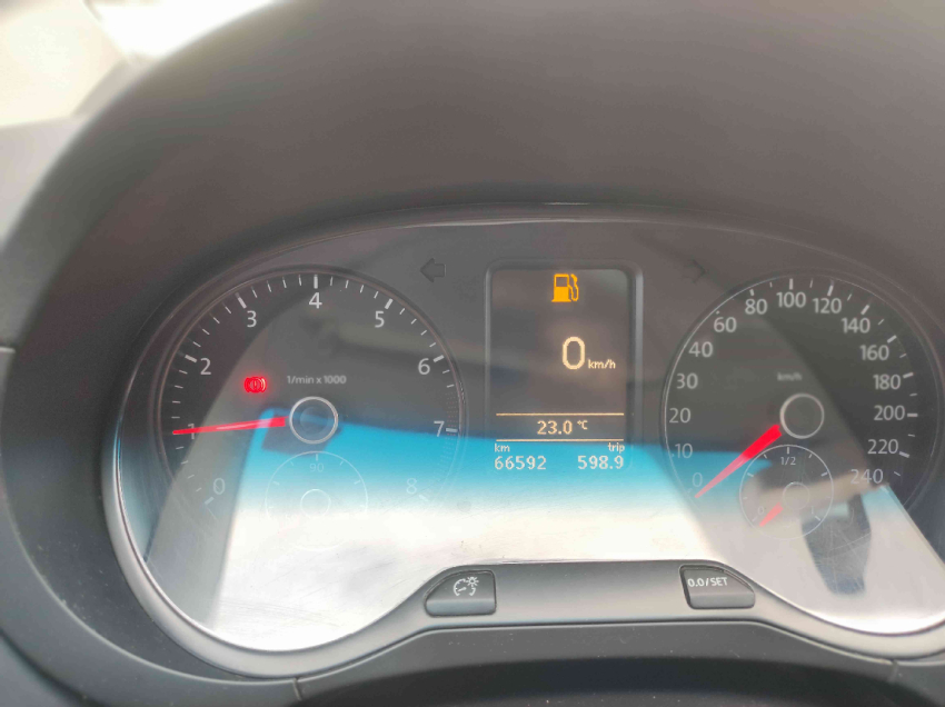 volkswagen spacefox 1.6 mi sportline 8v flex 4p automatizado 5p semiautomatico 201311