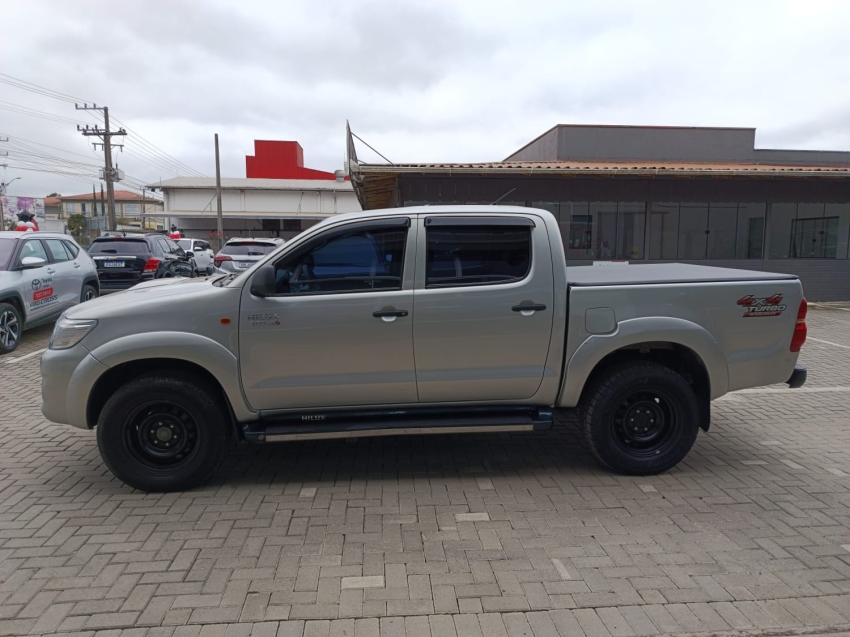 toyota hilux 3.0 std 4x4 cd 16v turbo intercooler diesel 4p manual 2.9 20134