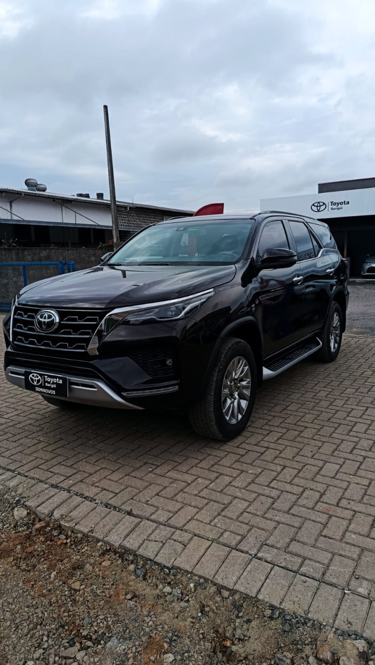 toyota hilux sw4 2.8 d-4d turbo diesel srx 7l 4x4 automatico 2.0 4p 20211