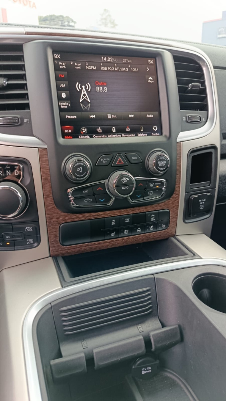 ram 1500 5.7 gasolina automatico 202318