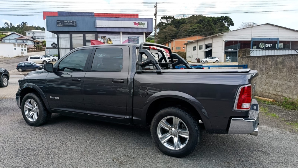 ram 1500 5.7 gasolina automatico 20235