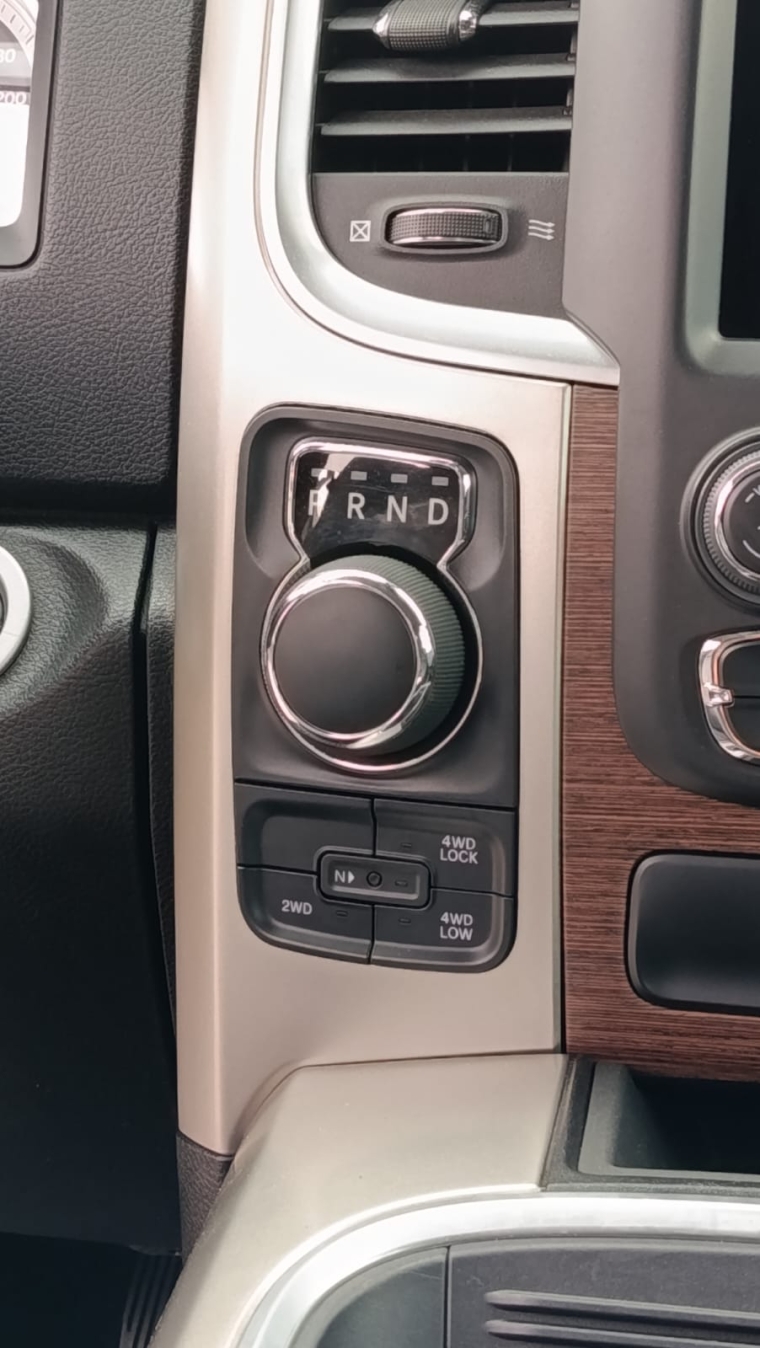ram 1500 5.7 gasolina automatico 202319