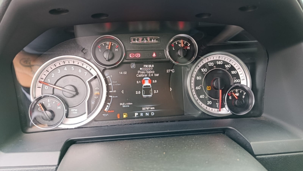 ram 1500 5.7 gasolina automatico 202316