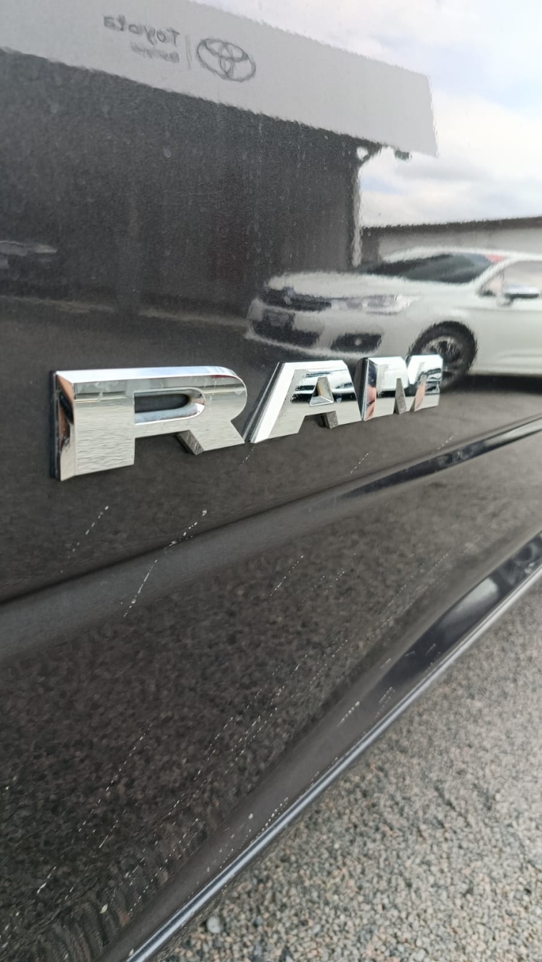 ram 1500 5.7 gasolina automatico 202324