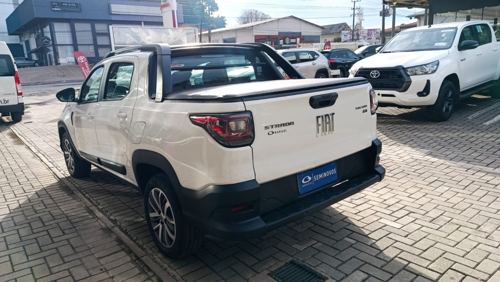 fiat strada 1.3 firefly flex volcano cd cvt 4p automatico 20247