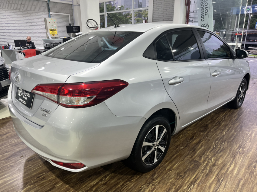 toyota yaris 1.5 16v flex sedan xs connect multidrive 1.6 4p automatico 20223