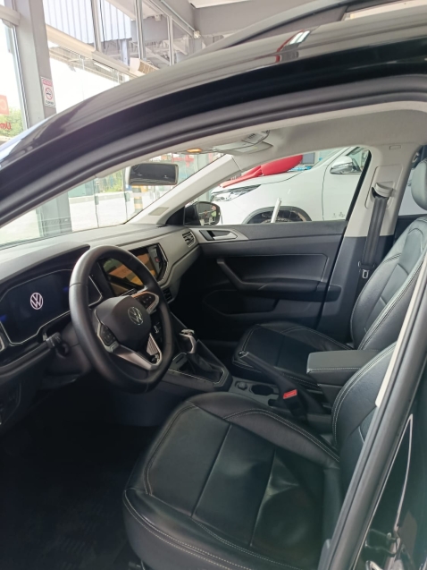 volkswagen nivus 1.0 200 tsi total flex comfortline automatico 4p 202311