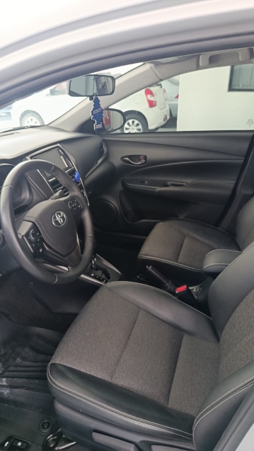 toyota yaris 1.5 16v flex sedan xs multidrive 4p automatico 20259