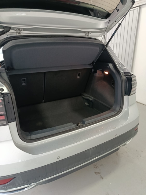 volkswagen t-cross 1.0 200 tsi total flex comfortline automatico 4p 20216