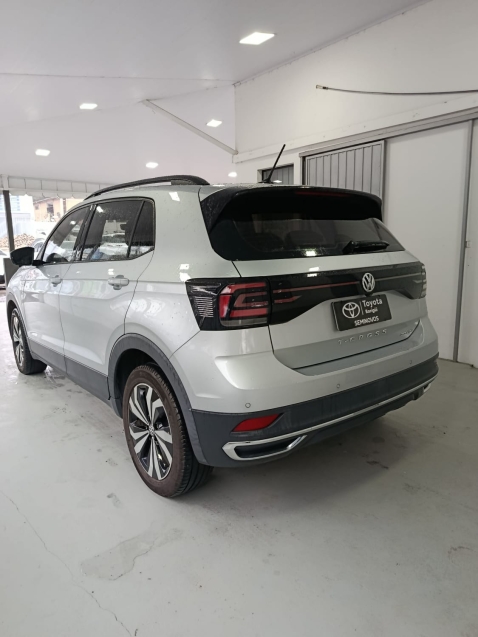 volkswagen t-cross 1.0 200 tsi total flex comfortline automatico 4p 20215