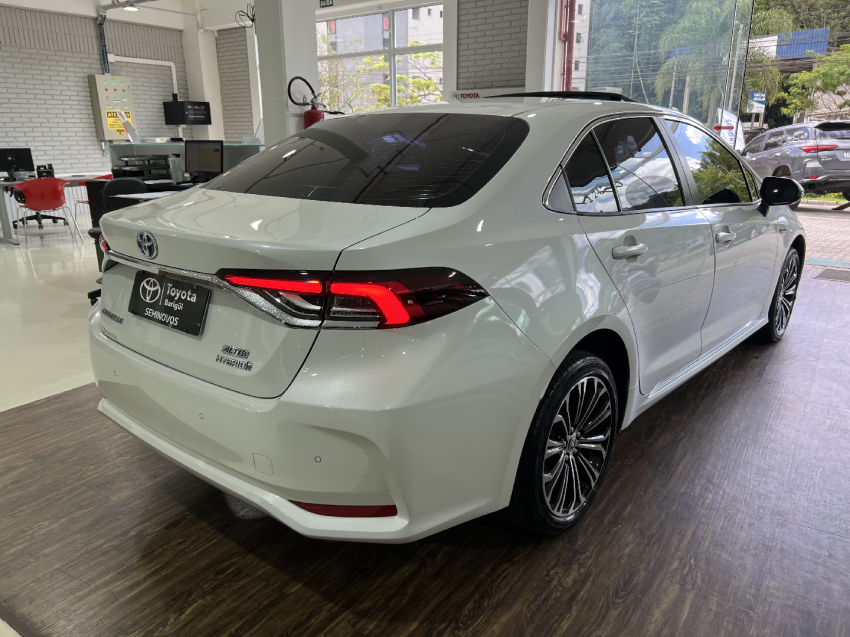 corolla altis prem. hibrido 1.8 aut3