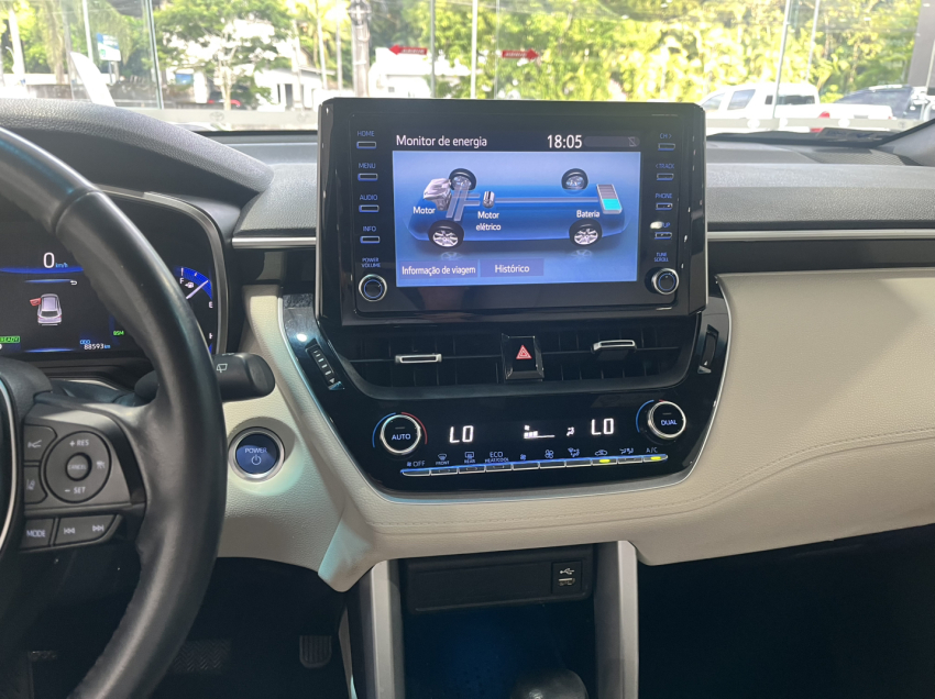 corolla cros xrx 1.8 hibrido11