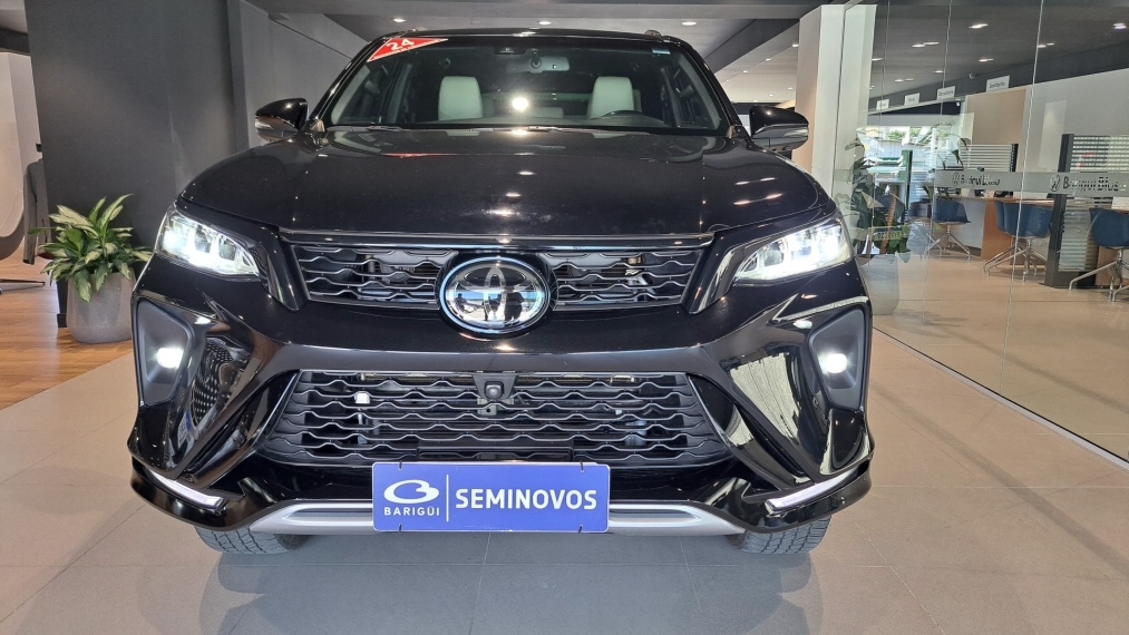 hilux sw4 2.8 d-4d turbo diesel diamond 7l