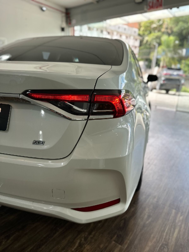corolla xei 2.0 com apenas 9.000km