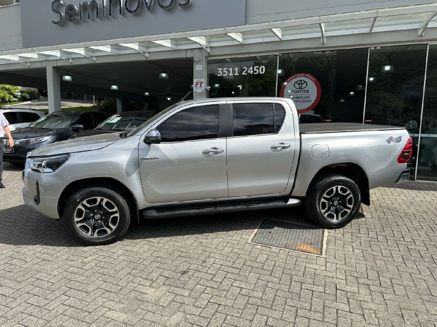 toyota hilux srx  diesel 2022/22