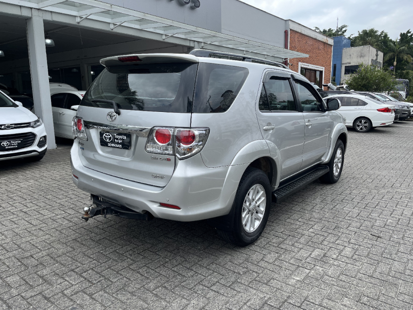 sw4 srv 3.0 diesel 5 lugares