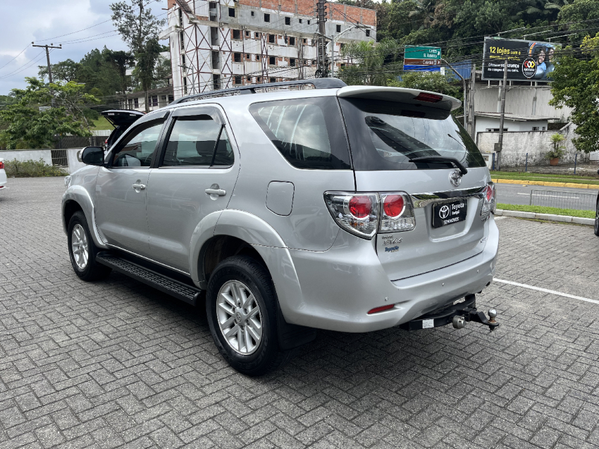 sw4 srv 3.0 diesel 5 lugares
