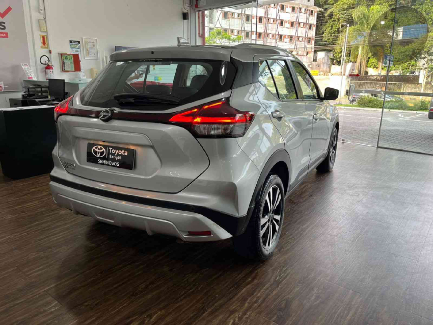 kicks exclusive 1.6 16v cvt