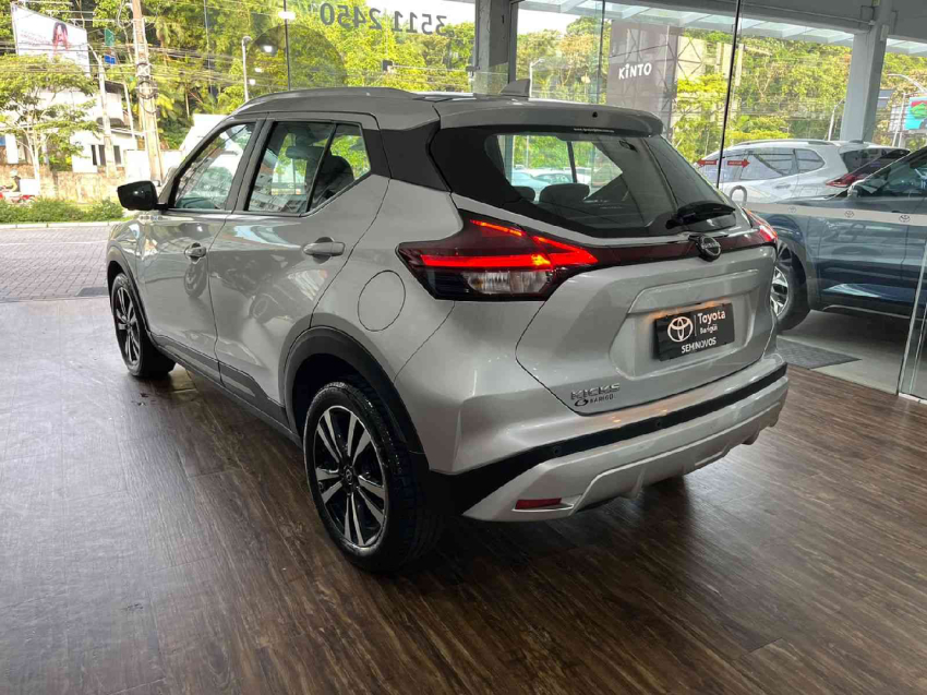 kicks exclusive 1.6 16v cvt