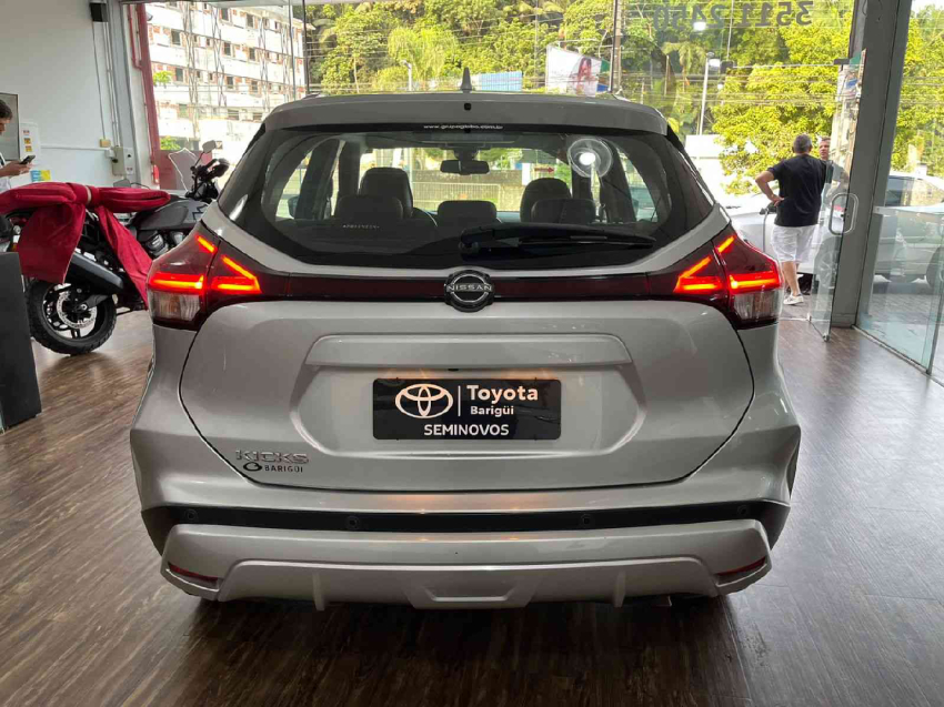 kicks exclusive 1.6 16v cvt