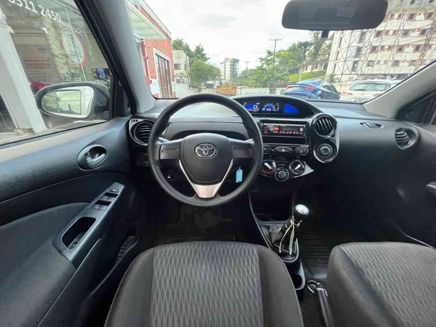 etios hatch x 1.3 flex manual