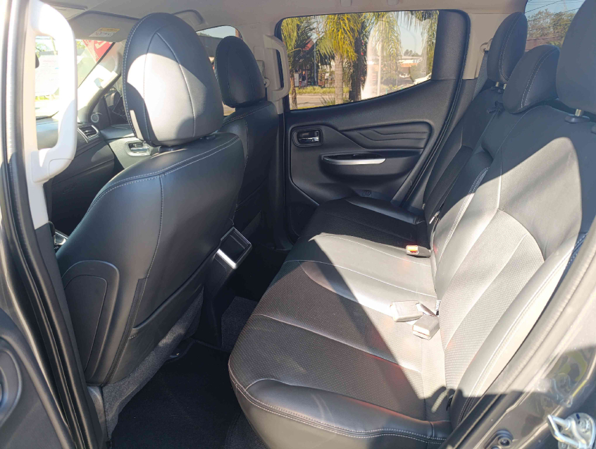 l-200 cd triton sport hpe-s 4x4 2.4 tb at6